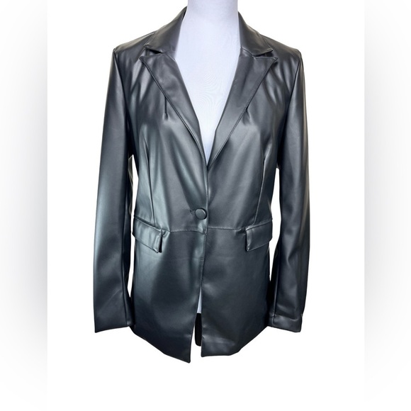 Laundry By Shelli Segal Jackets & Blazers - NWT Laundry By Shelli Segal Polyurethane Notched Collar Single Button Blazer S